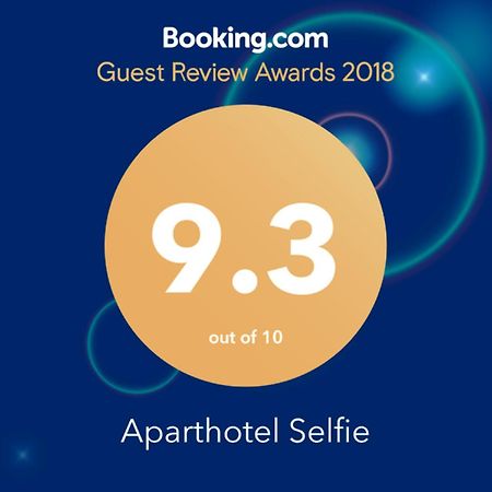 Aparthotel Selfie Batoumi Extérieur photo