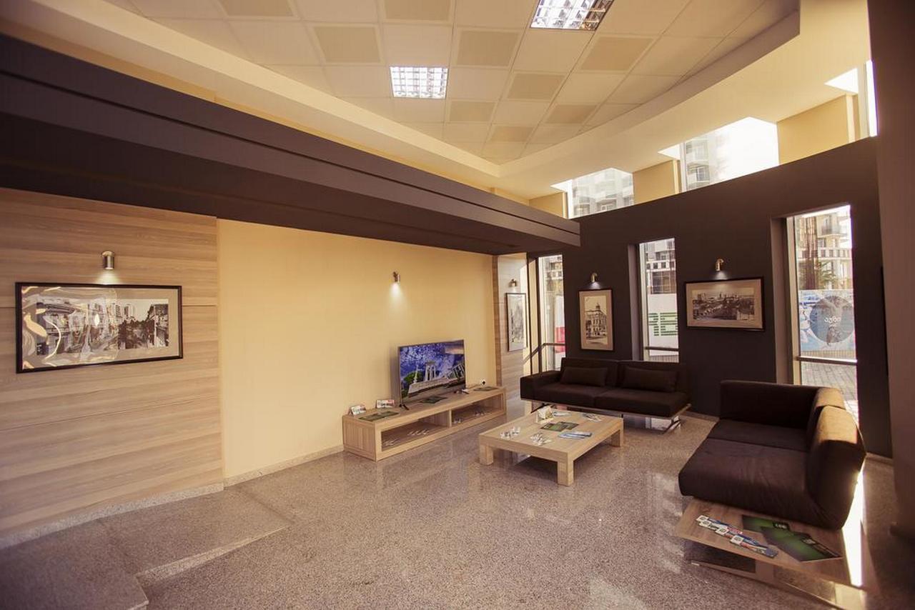 Aparthotel Selfie Batoumi Extérieur photo
