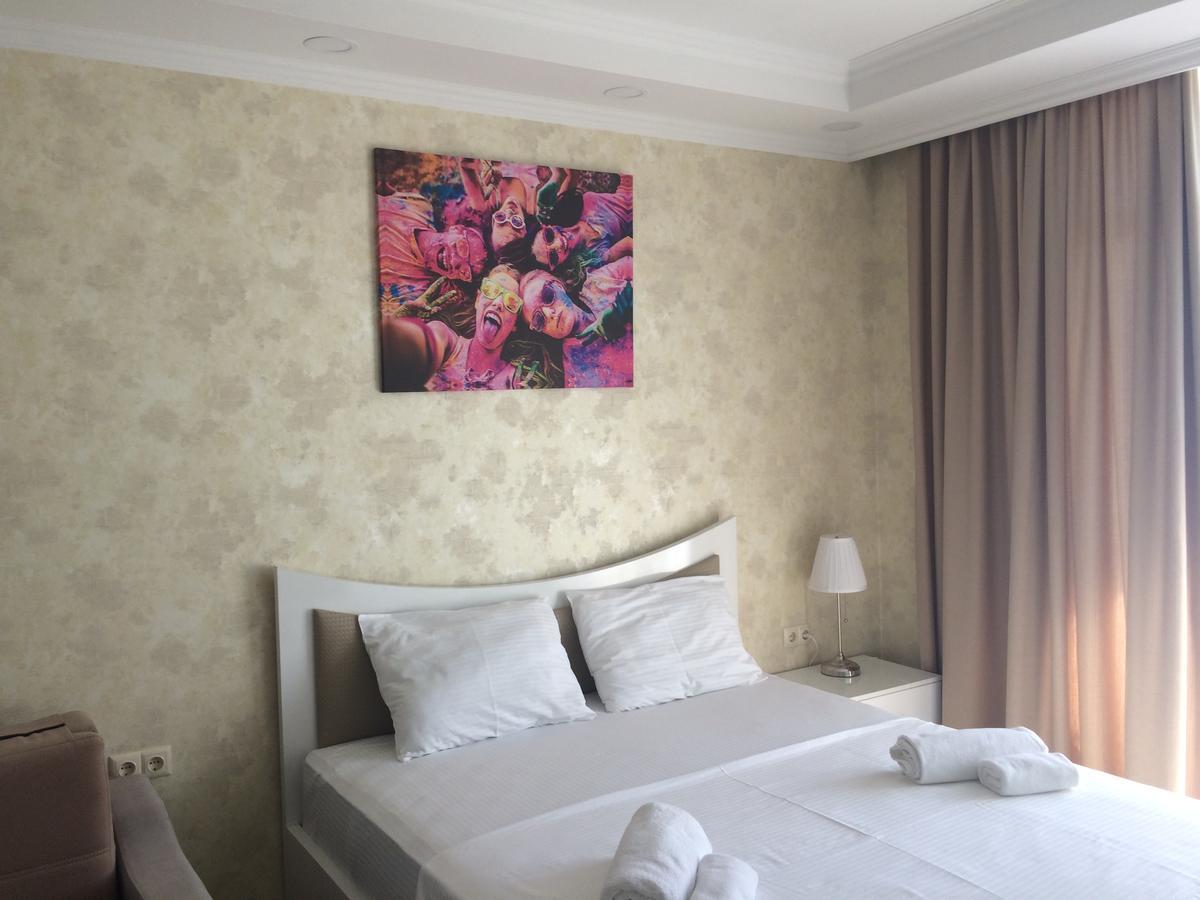 Aparthotel Selfie Batoumi Extérieur photo
